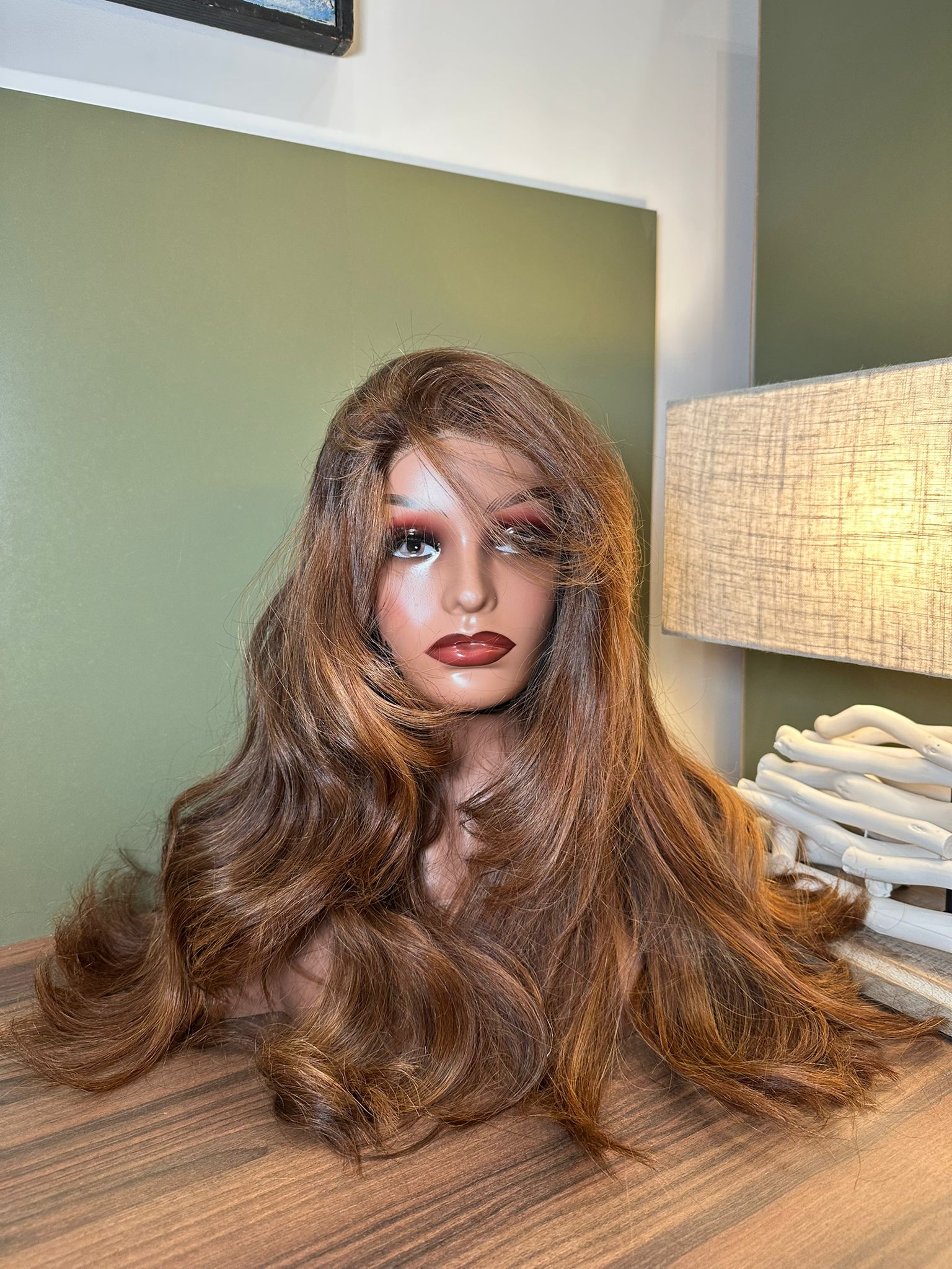 HONEY GLOW : L’ÉCLAT DU BALAYAGE BLOND MIEL